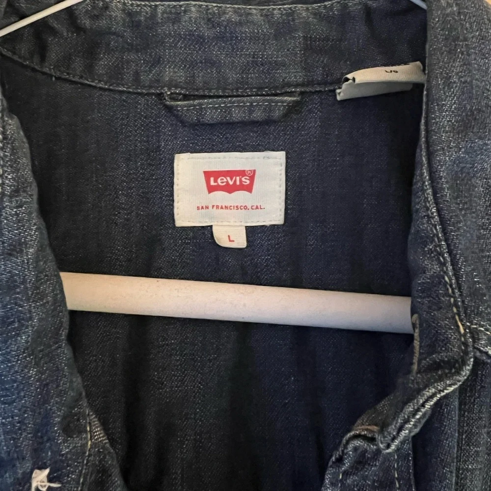 Levi’s denim shirt